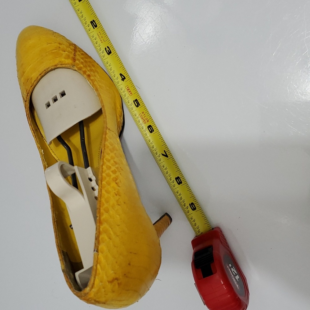 Ralph Lauren reptile shoes. Kailee stiletto pumps. Size 9B. - Picture 12 of 13
